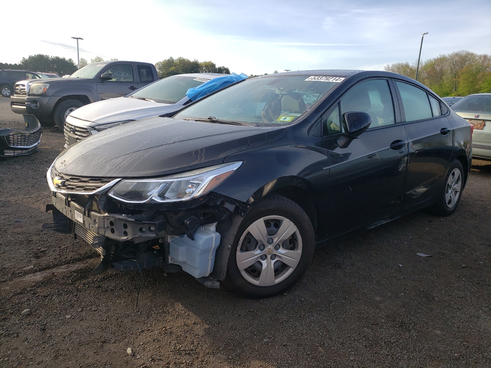 2018 Chevrolet Cruze Ls vin: 1G1BC5SM2J7225714