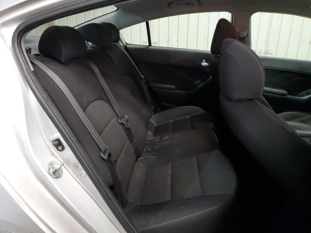 2017 Kia Forte Lx VIN: 3KPFK4A76HE105023 Lot: 56812634