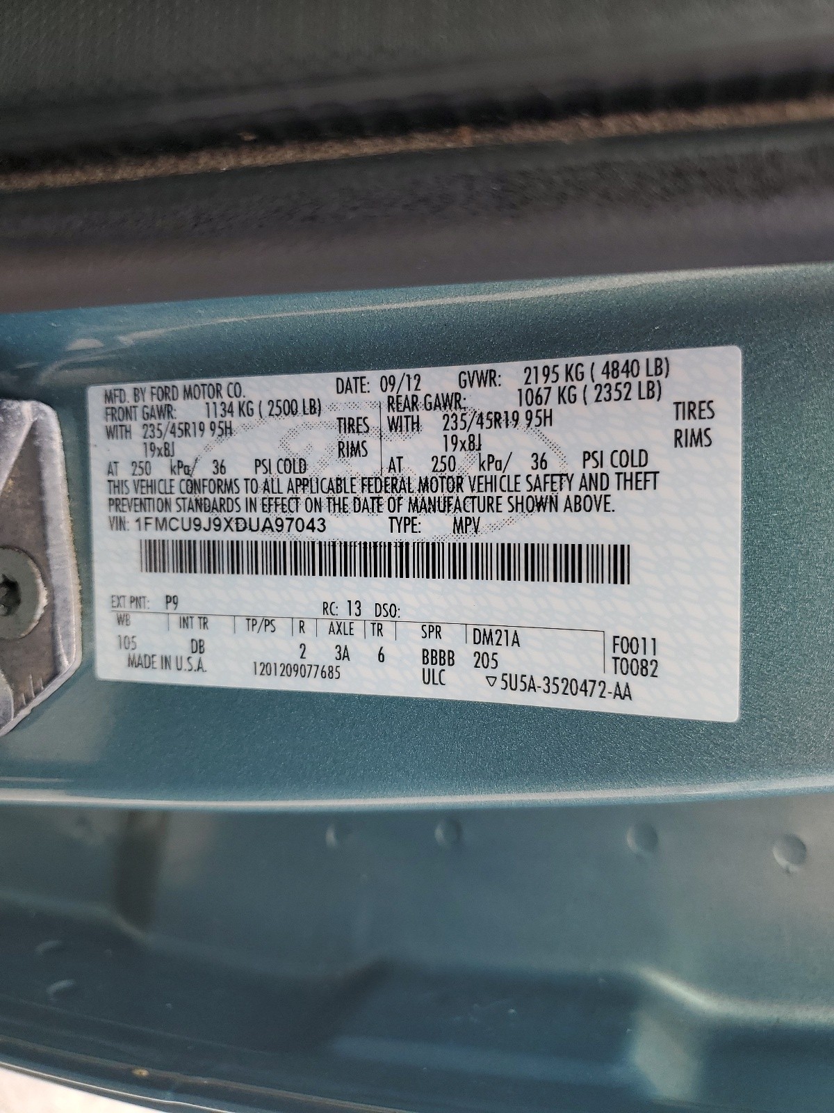 1FMCU9J9XDUA97043 2013 Ford Escape Titanium