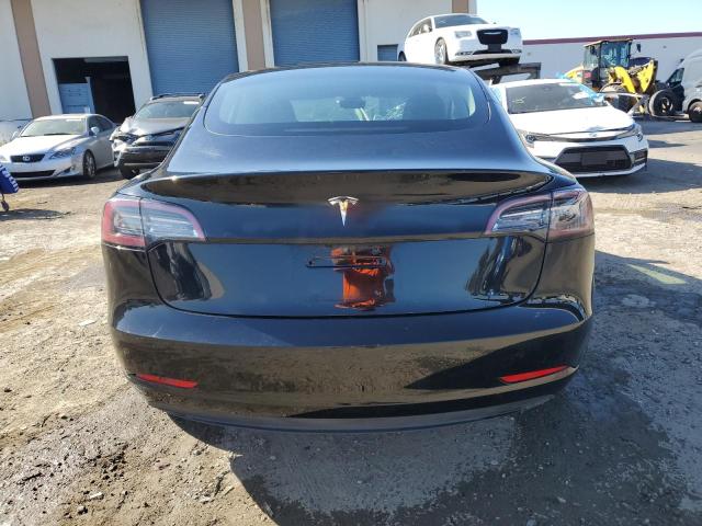  TESLA MODEL 3 2023 Чорний