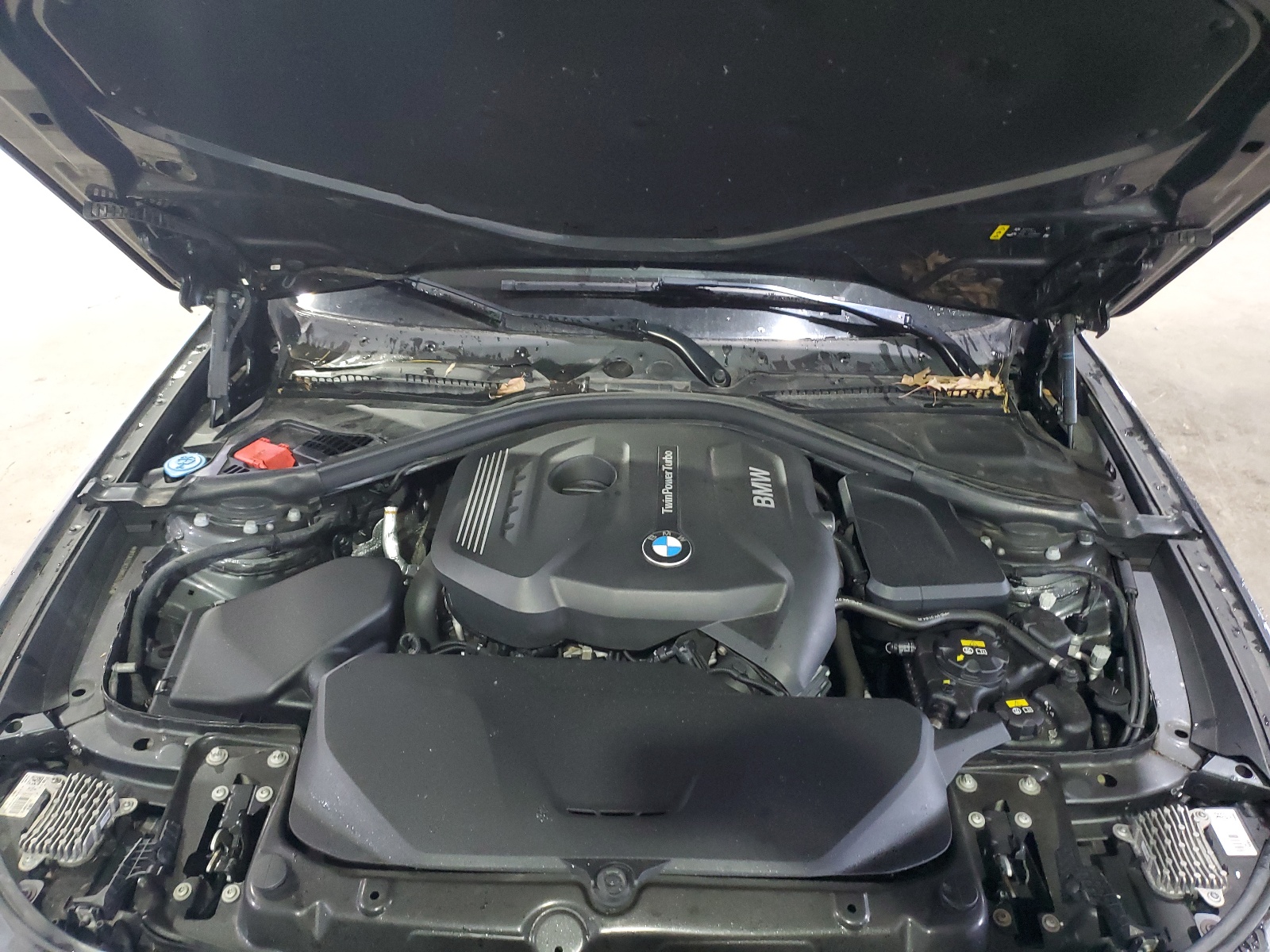 WBA8Z9C59HG452985 2017 BMW 330 Xigt