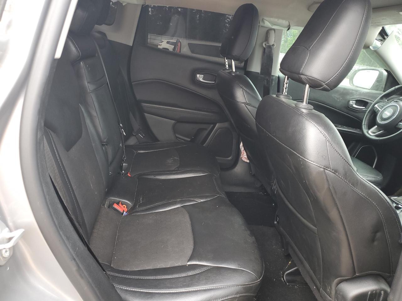 2018 Jeep Compass Latitude VIN: 3C4NJCBB3JT438373 Lot: 55870994