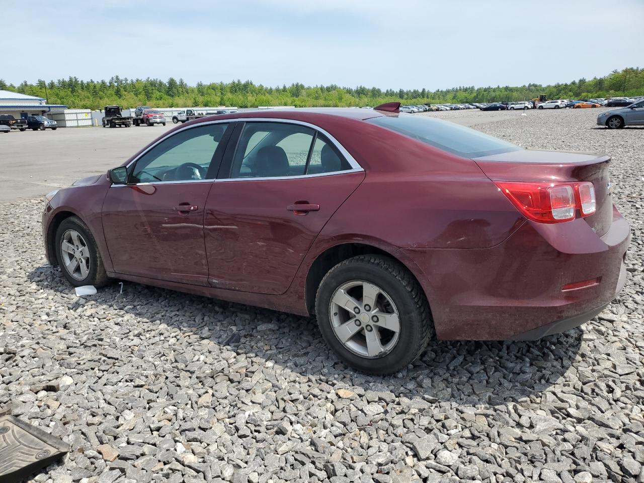 2015 Chevrolet Malibu - Image 2