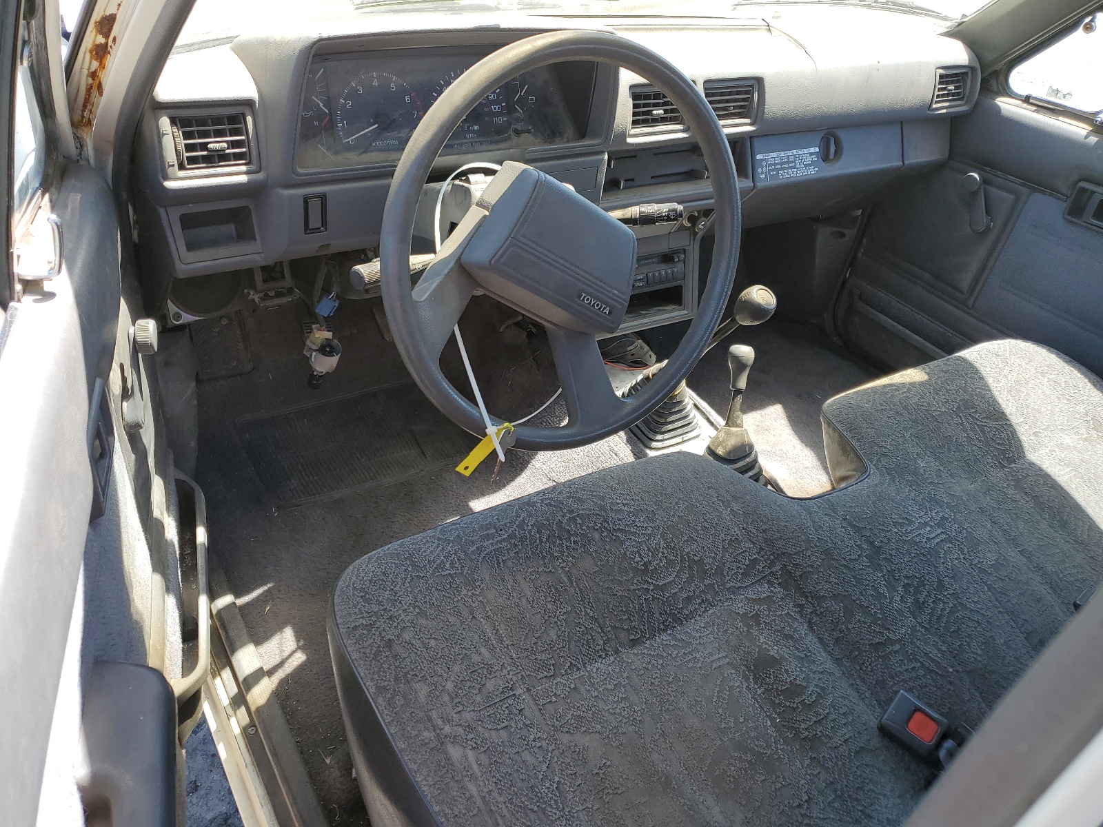 JT4RN67S2J5088556 1988 Toyota Pickup Xtracab Rn67 Sr5