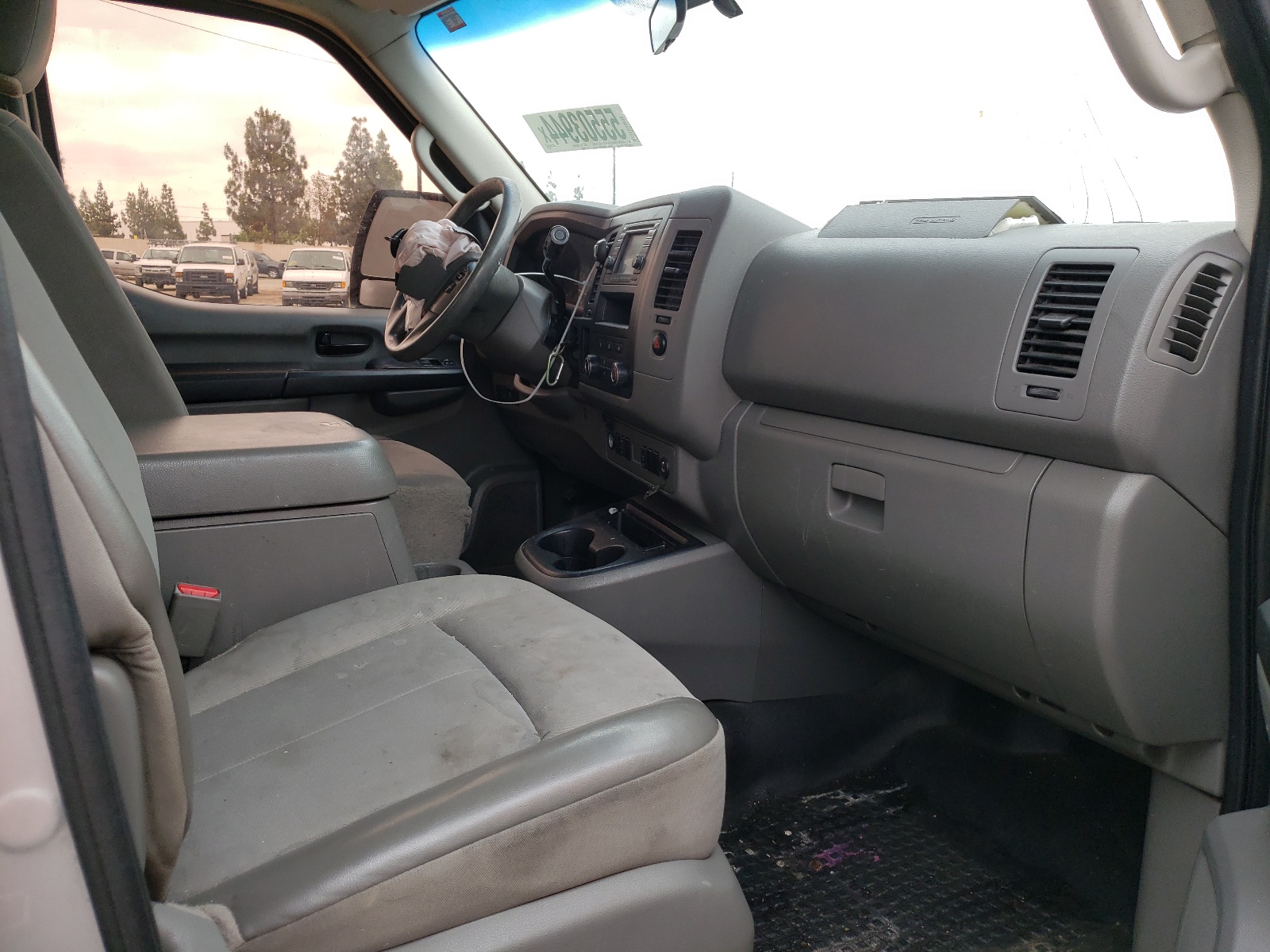 1N6AF0LY4CN109988 2012 Nissan Nv 2500