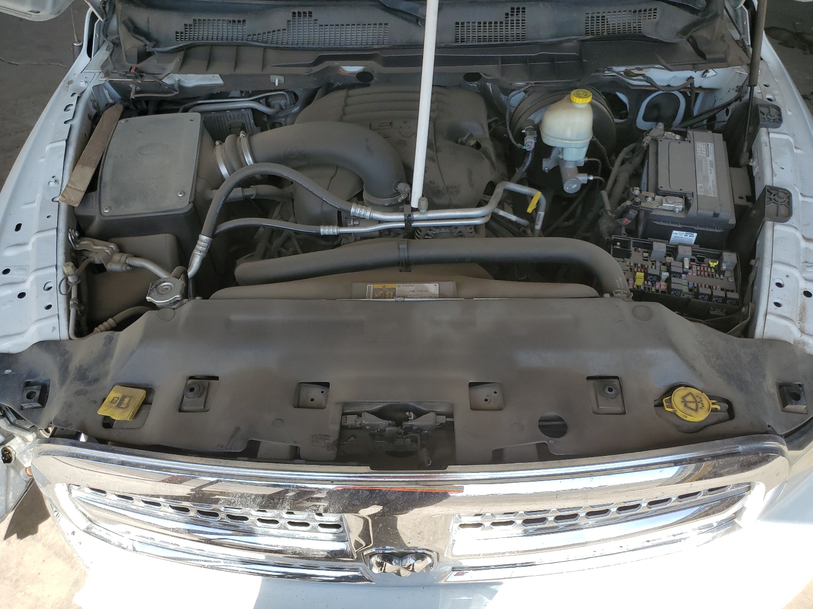 1C6RR6NT9ES389100 2014 Ram 1500 Laramie