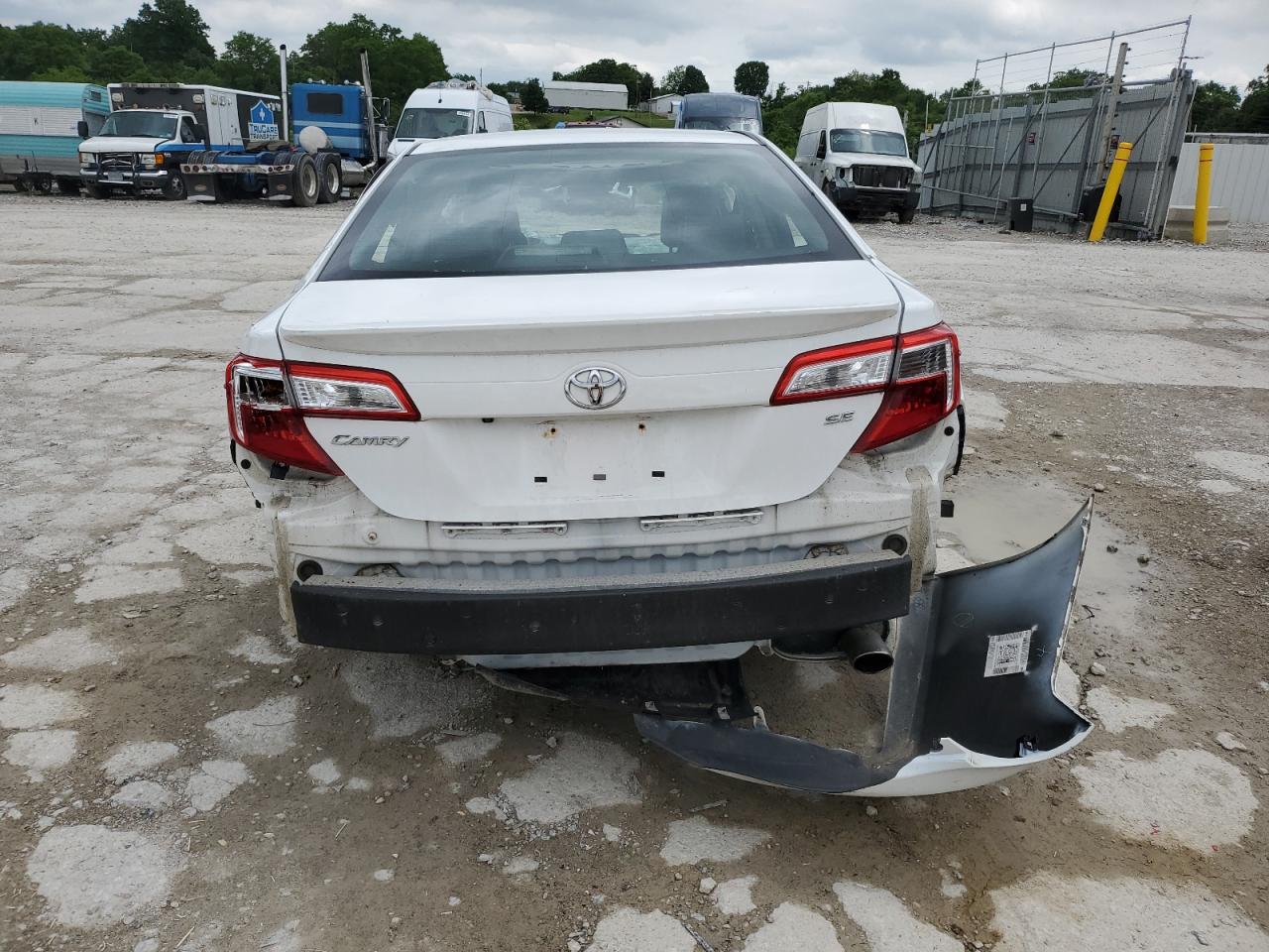 4T1BF1FK9EU460579 2014 Toyota Camry L