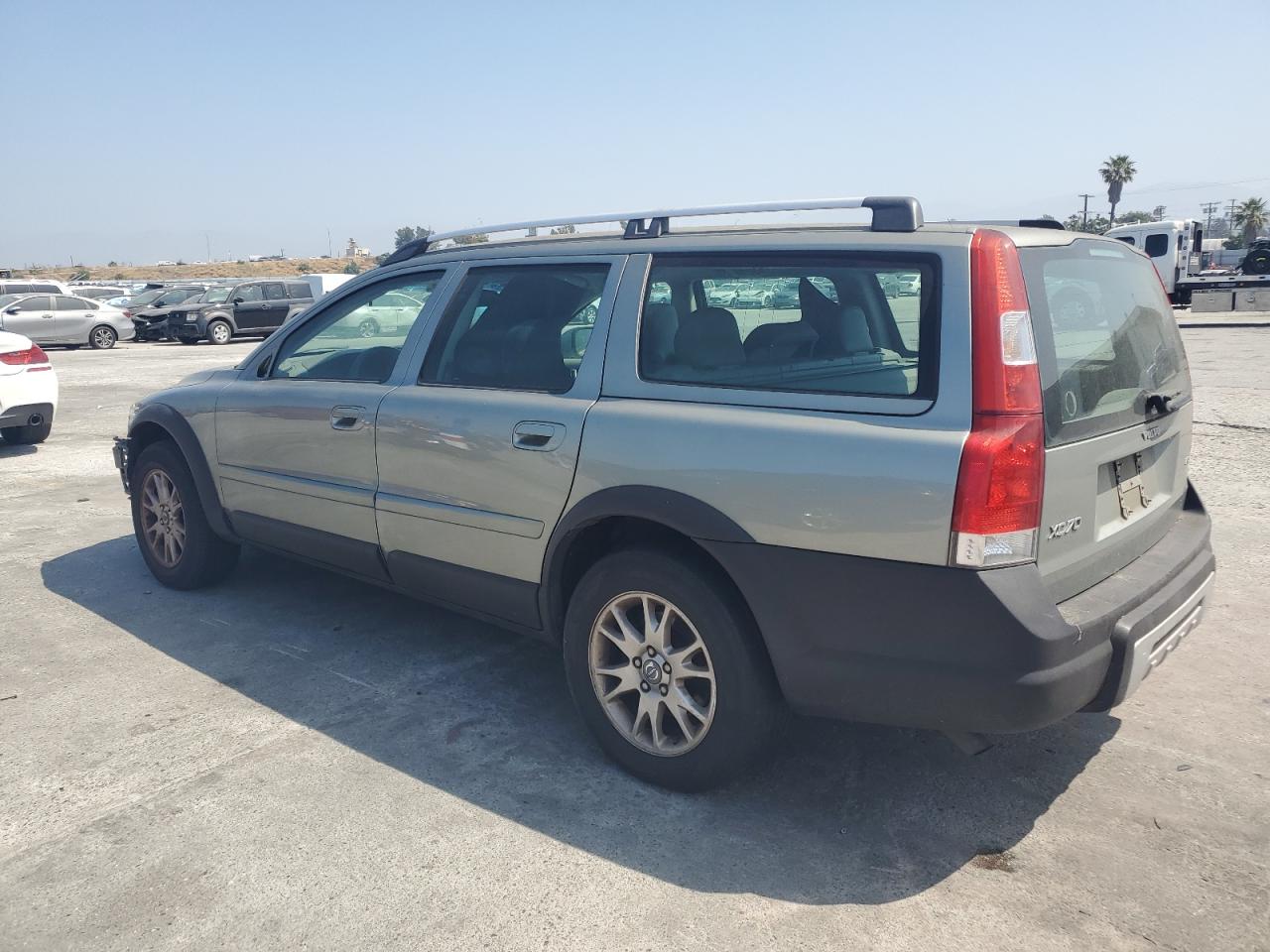2007 Volvo XC70 - Image 2