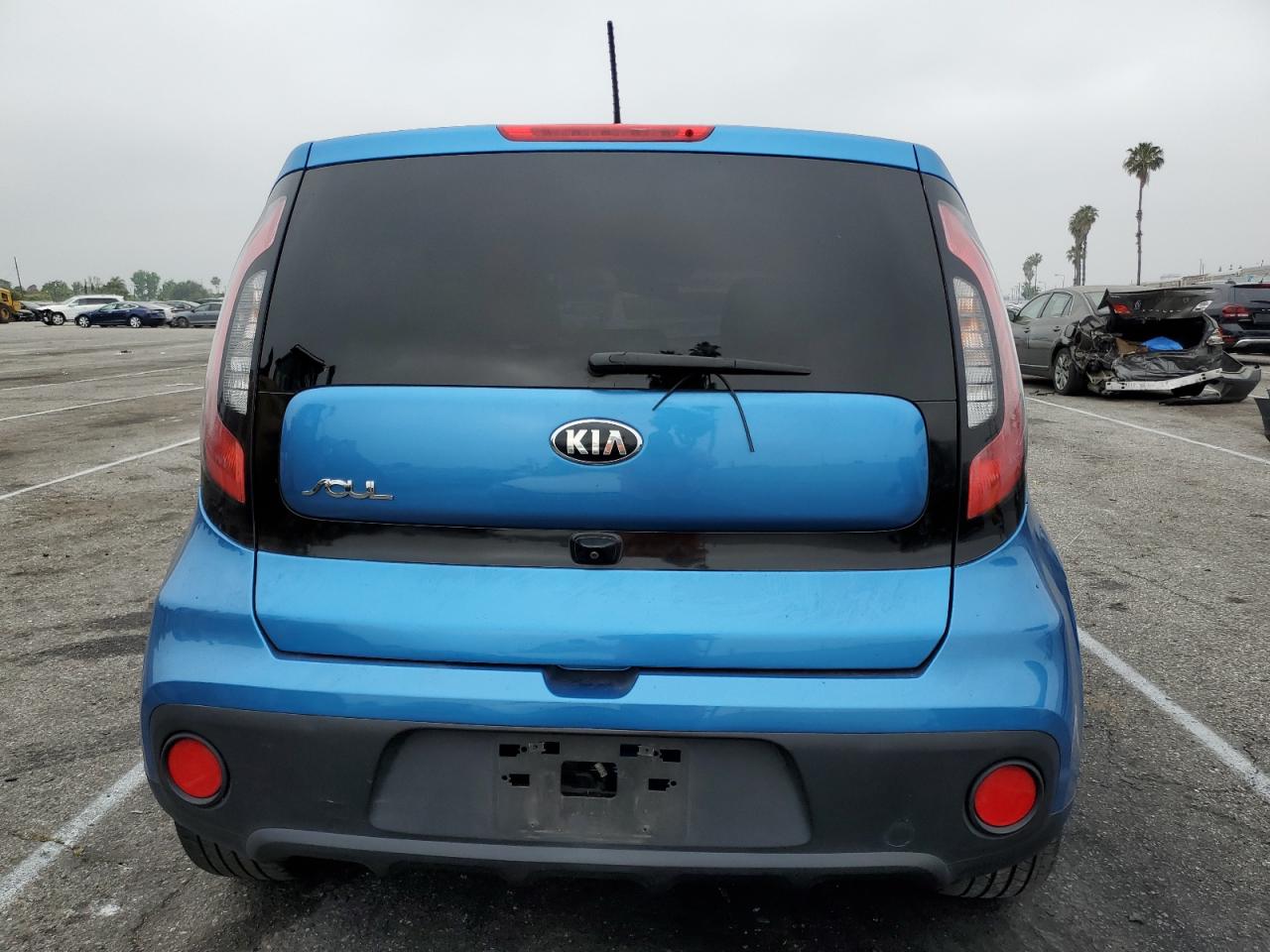 2017 Kia Soul + VIN: KNDJP3A5XH7465741 Lot: 56880954