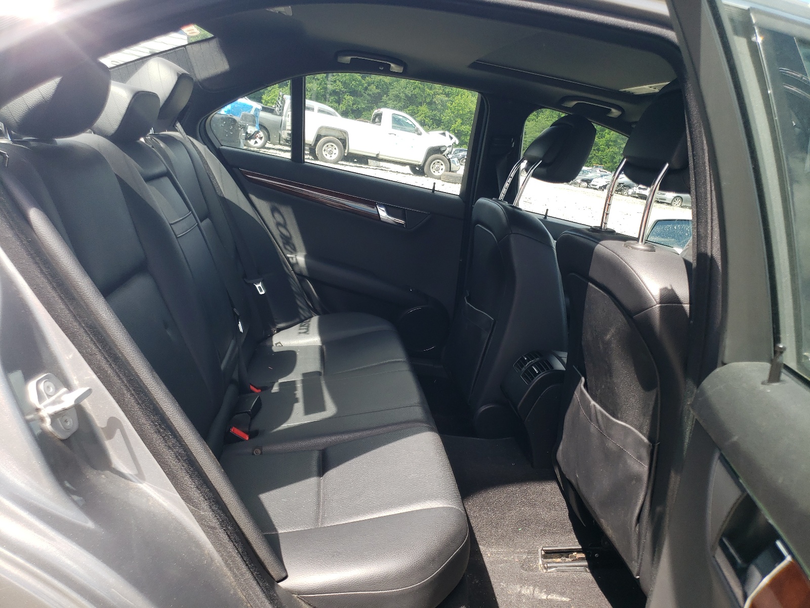 WDDGF8BB8BR187440 2011 Mercedes-Benz C 300 4Matic