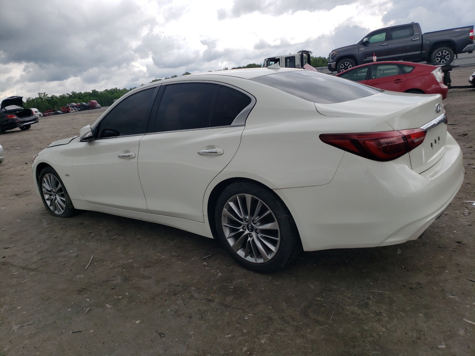 2018 Infiniti Q50 Luxe vin: JN1EV7AP5JM363225