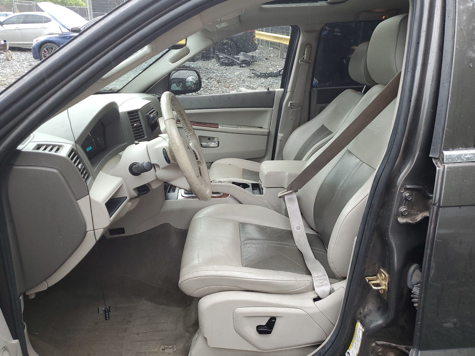 1J4HR58215C699831 2005 Jeep Grand Cherokee Limited