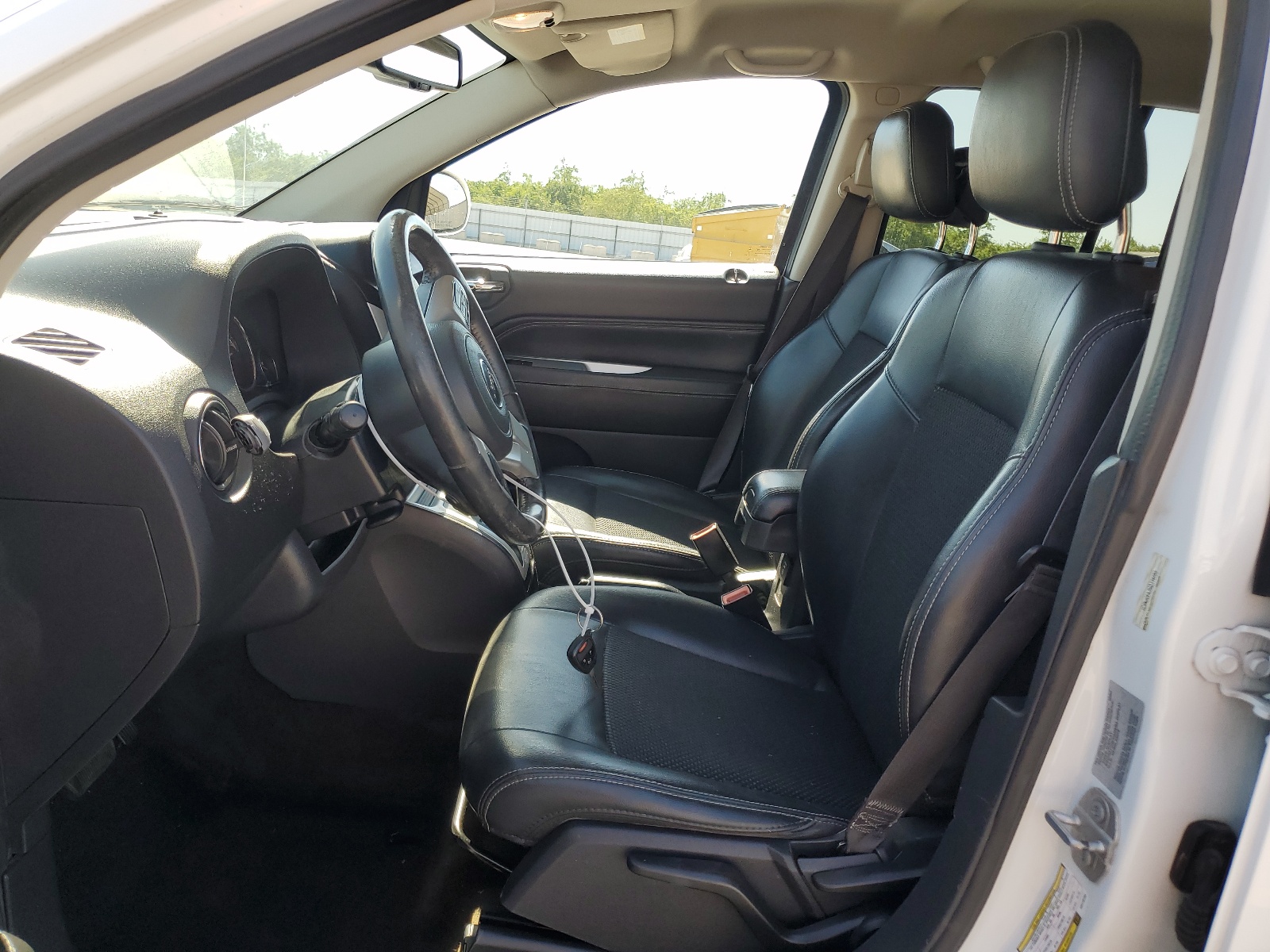 1C4NJCEA7HD115723 2017 Jeep Compass Latitude