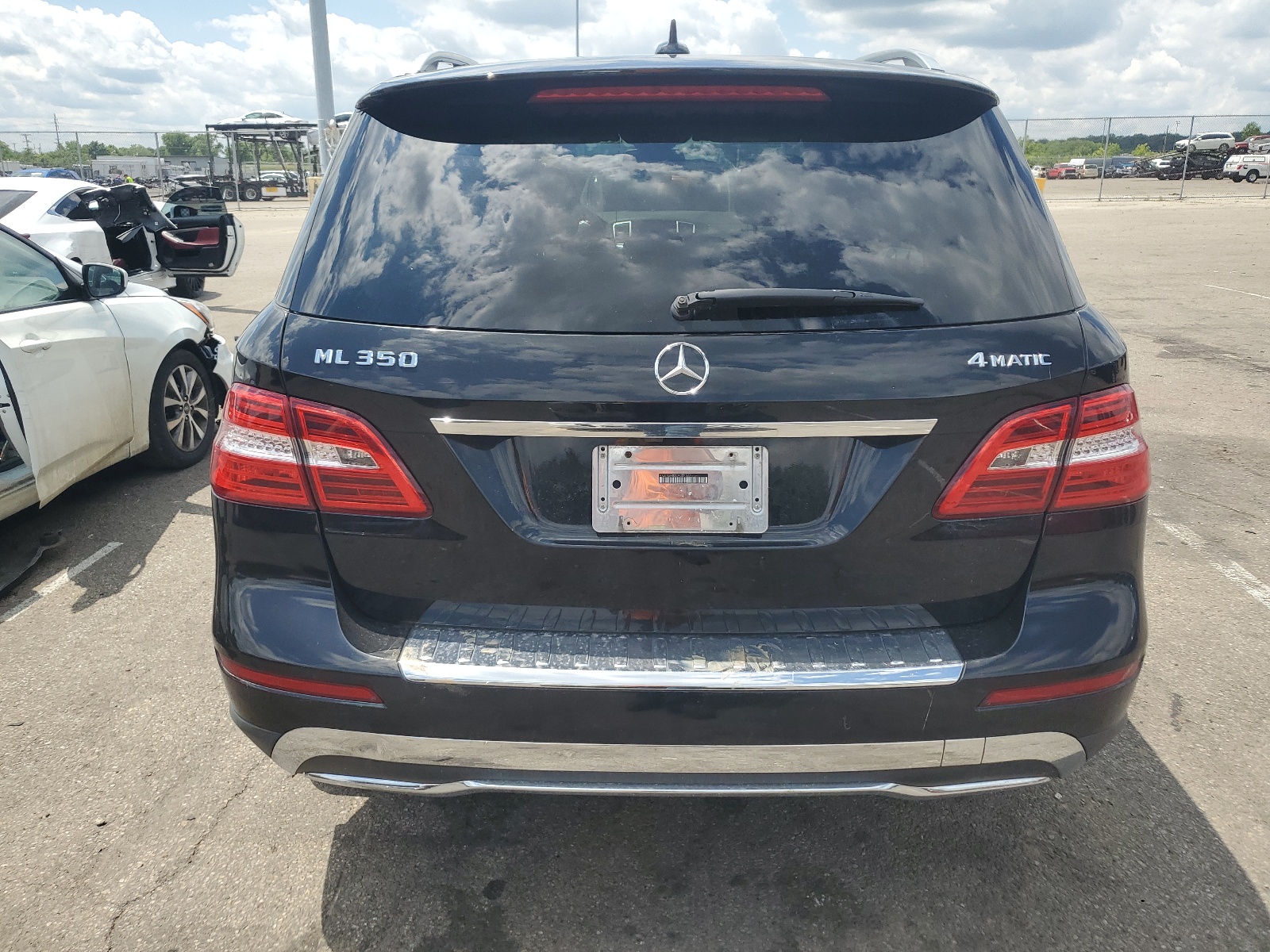4JGDA5HB2CA037577 2012 Mercedes-Benz Ml 350 4Matic