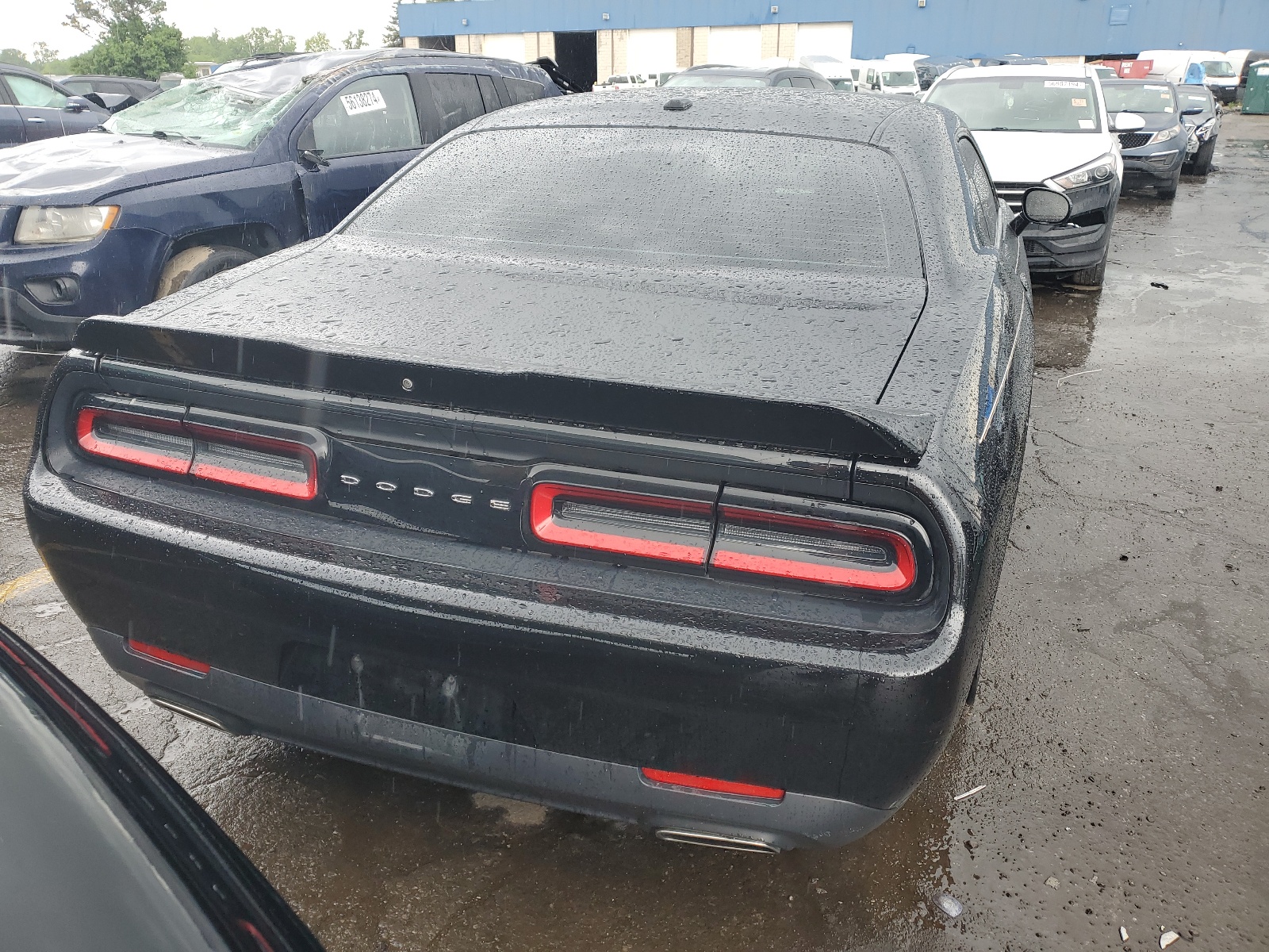 2C3CDZAG4KH718977 2019 Dodge Challenger Sxt