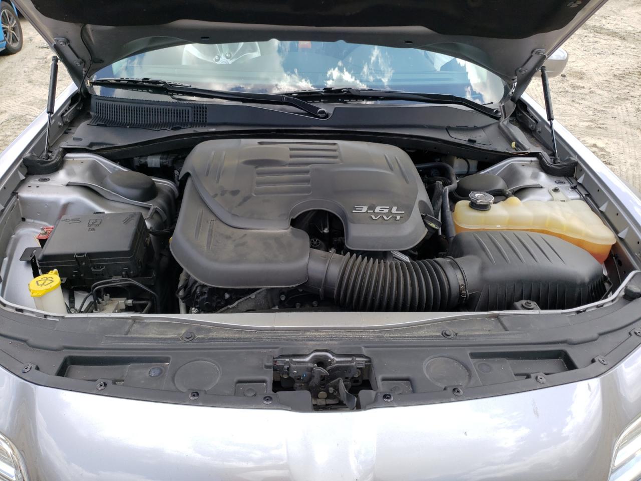 2016 Chrysler 300 Limited VIN: 2C3CCAAG1GH142115 Lot: 56772934