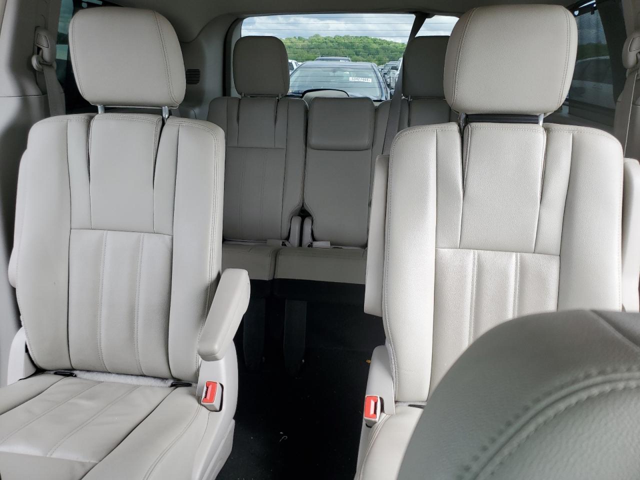 2015 Chrysler Town & Country Touring VIN: 2C4RC1BG4FR620847 Lot: 53670254