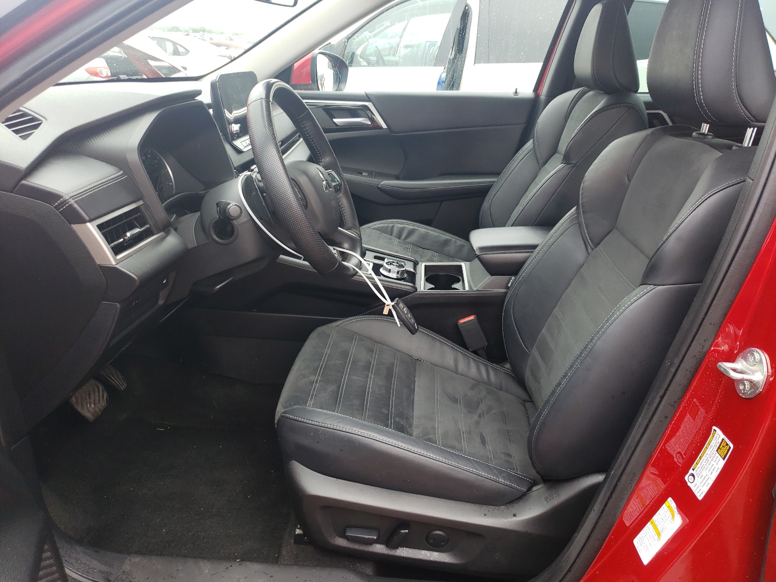 JA4J3UA86NZ085625 2022 Mitsubishi Outlander Se