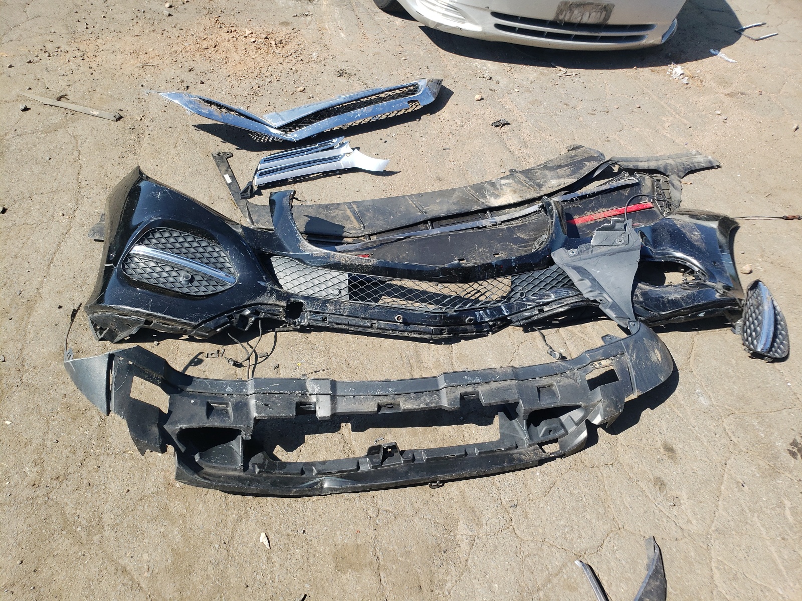 4JGDA5HB3JA999142 2018 Mercedes-Benz Gle 350 4Matic