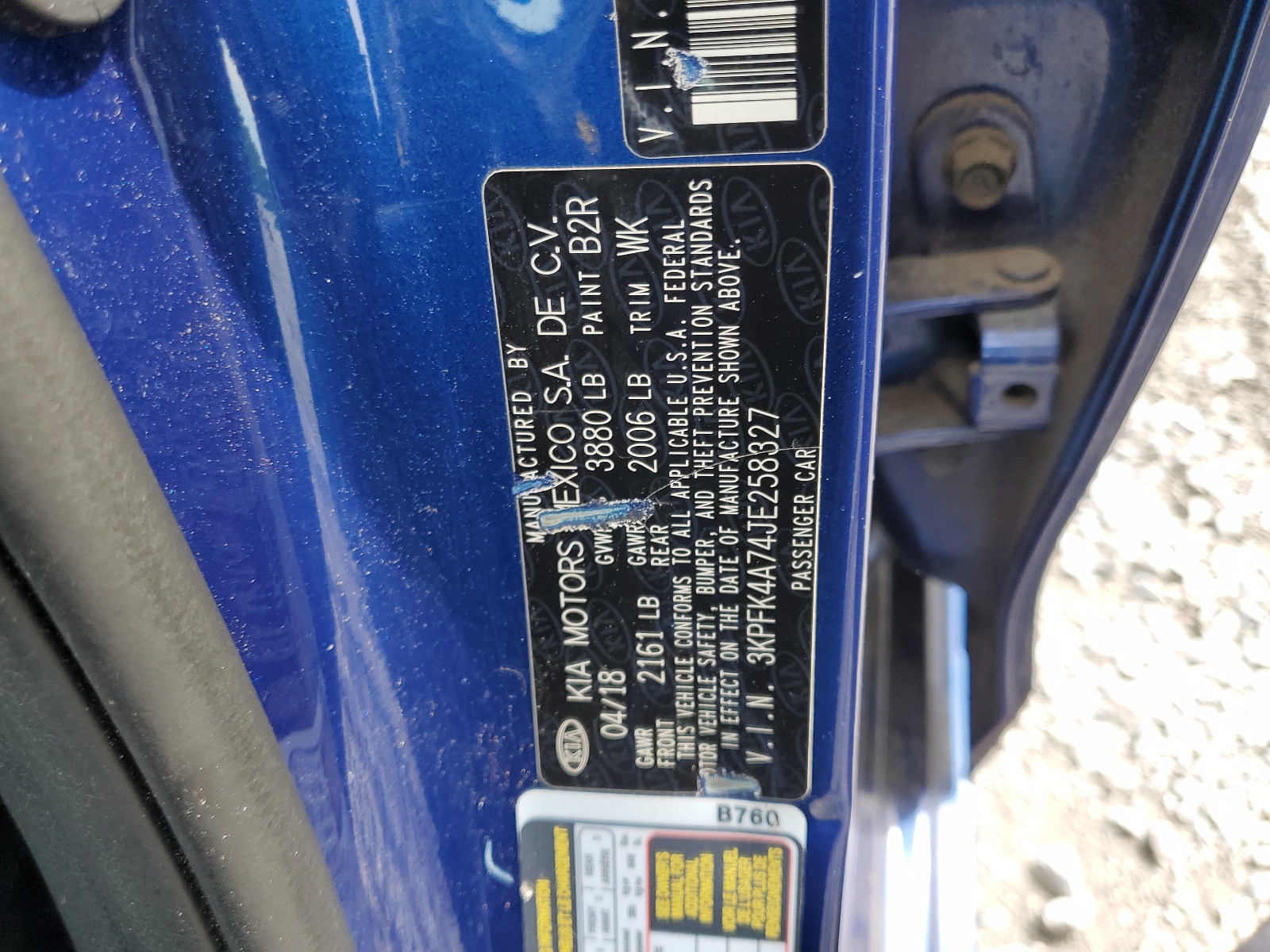 3KPFK4A74JE258327 2018 Kia Forte Lx