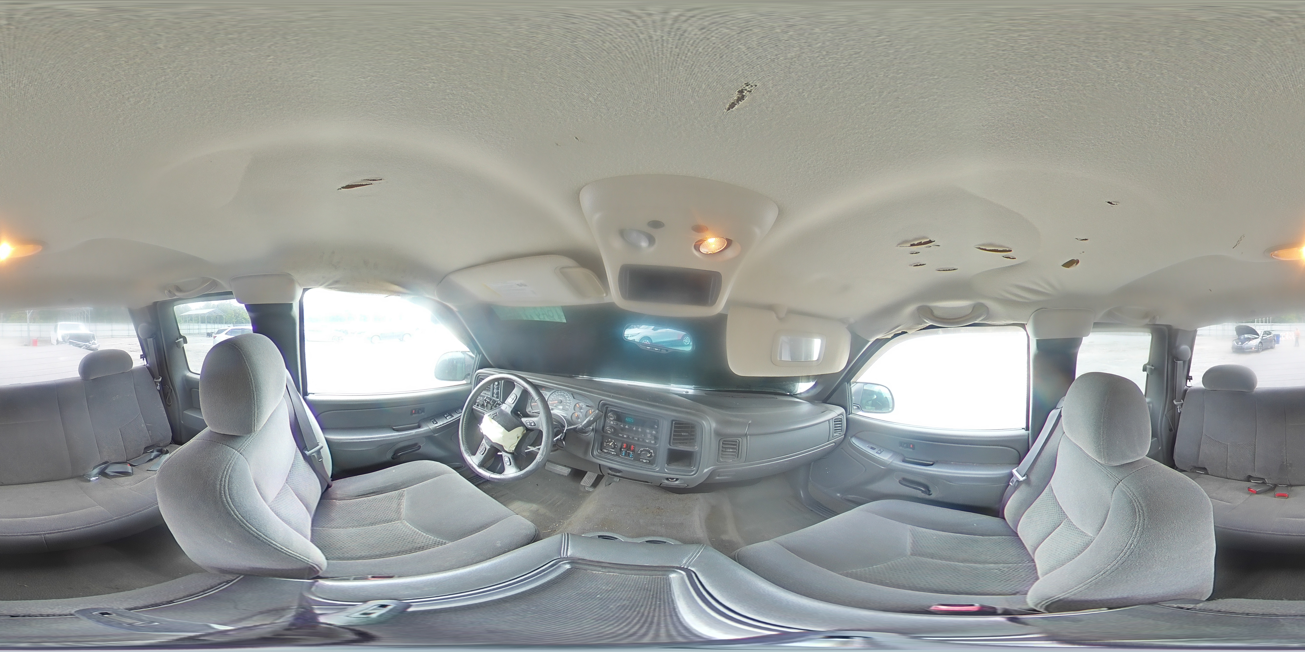 2005 Chevrolet Silverado - Image 13