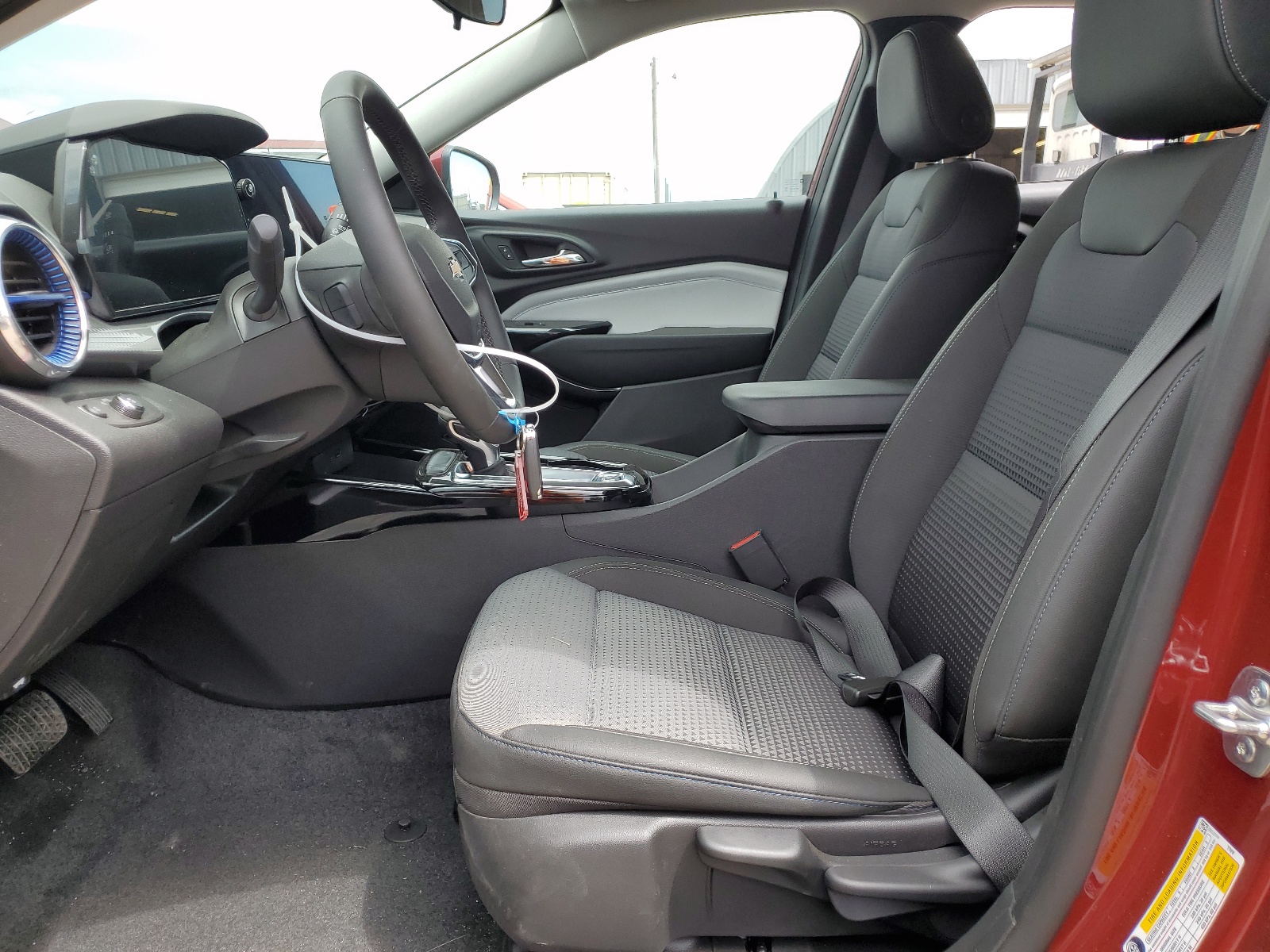 KL77LHE25RC188005 2024 Chevrolet Trax 1Lt