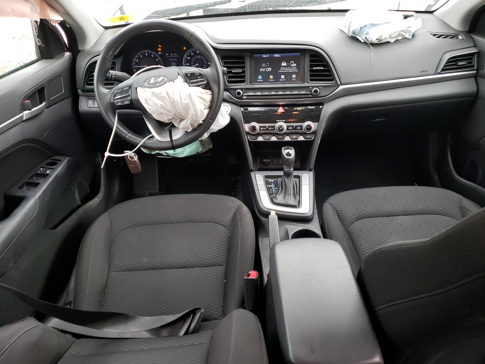 KMHD84LF4KU818338 2019 Hyundai Elantra Sel