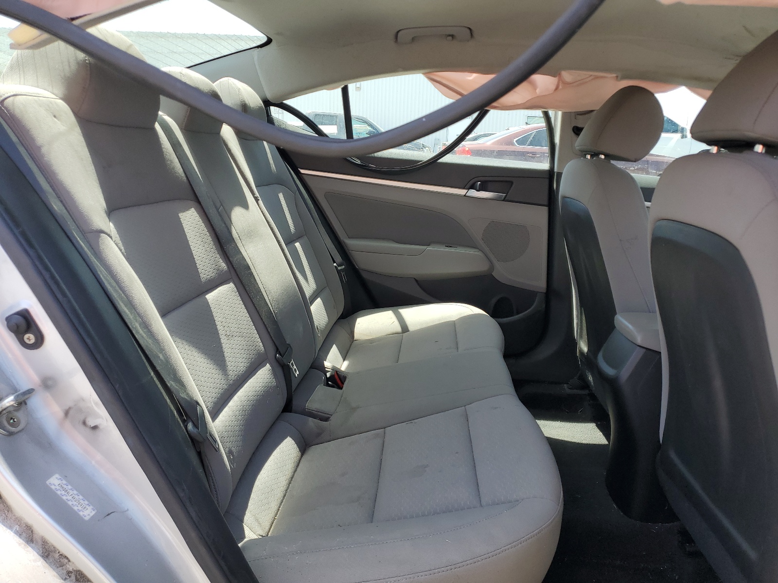 KMHD84LF4KU769187 2019 Hyundai Elantra Sel