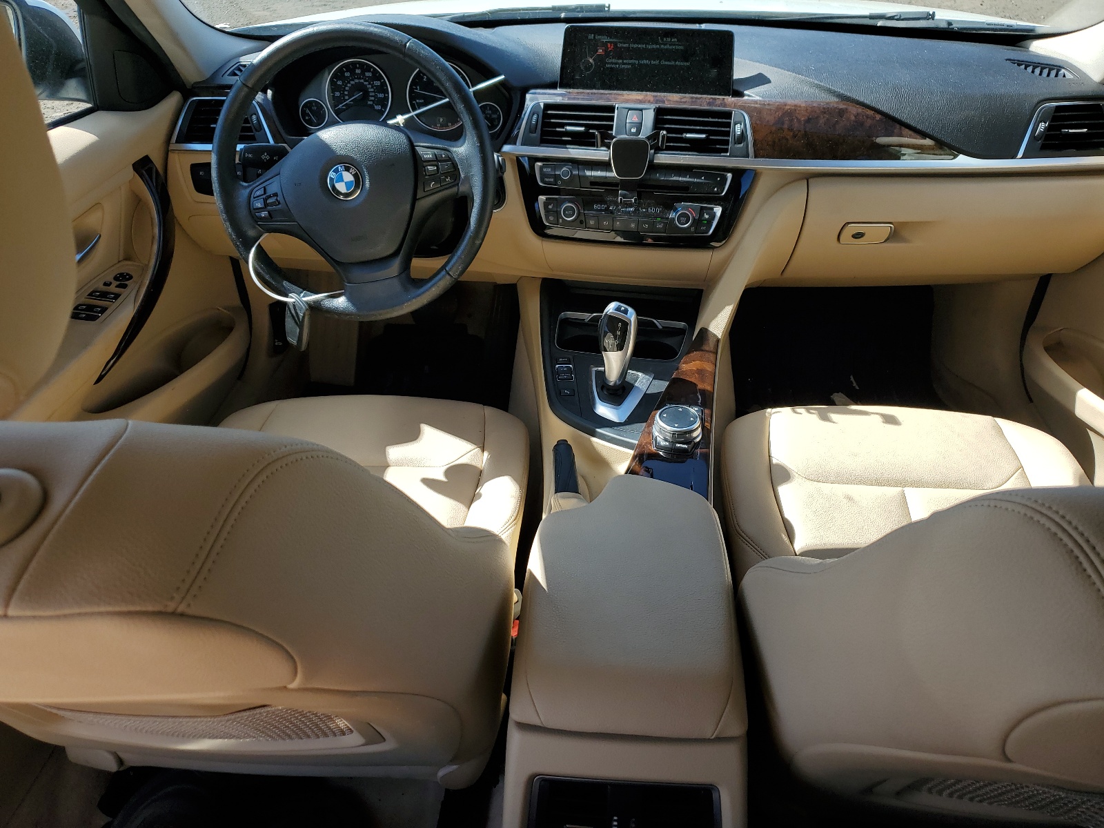 WBA8E5G58GNT94277 2016 BMW 320 Xi