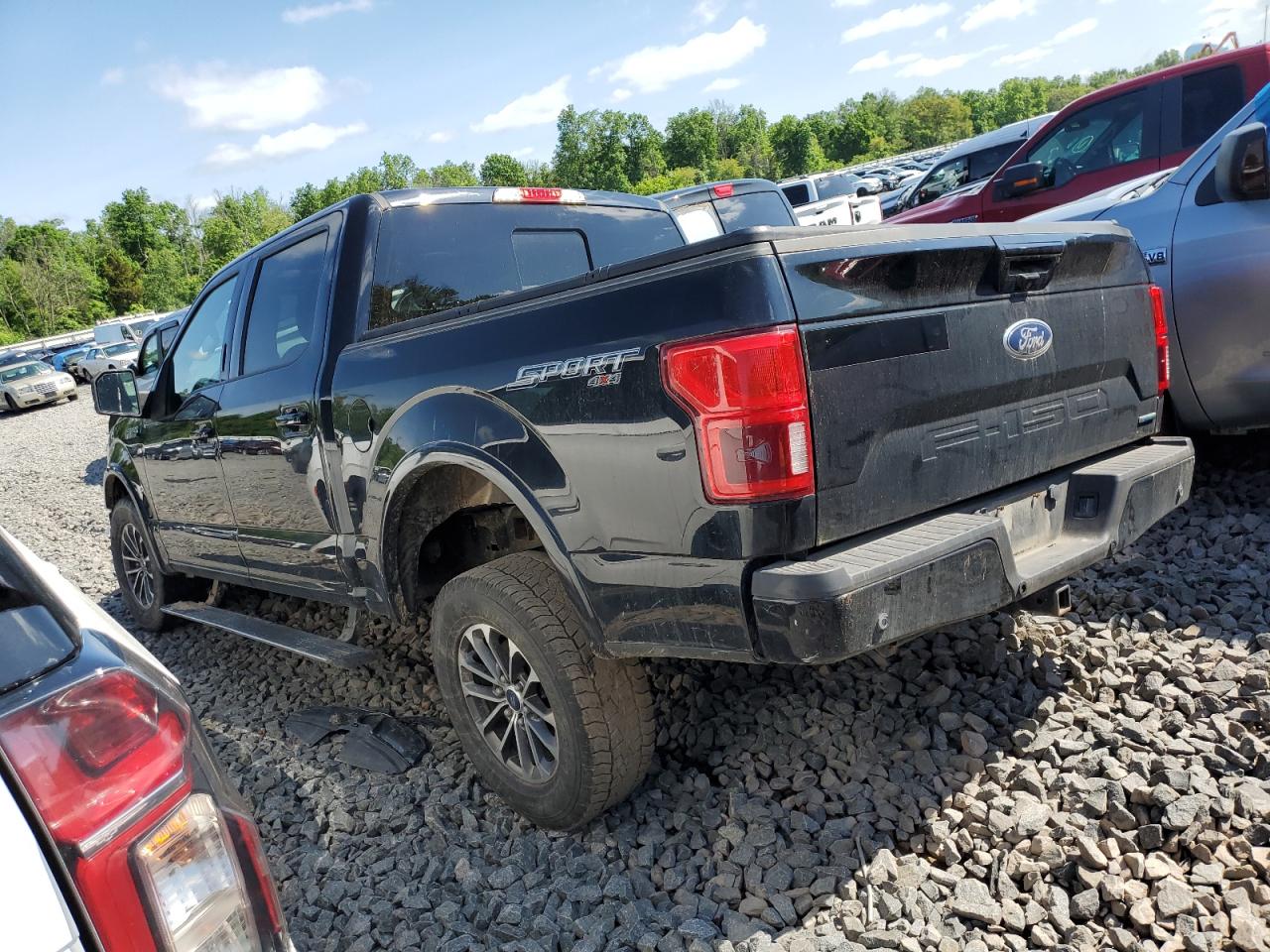 1FTEW1EG8JFB18327 2018 FORD F-150 - Image 2