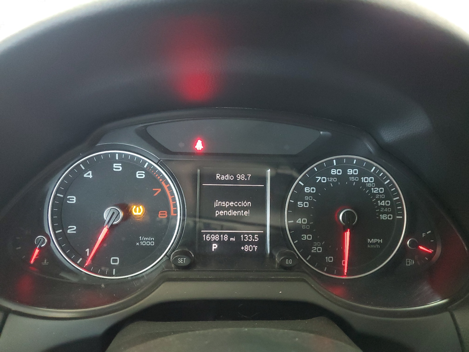 WA1CFBFP9EA086299 2014 Audi Q5 Premium