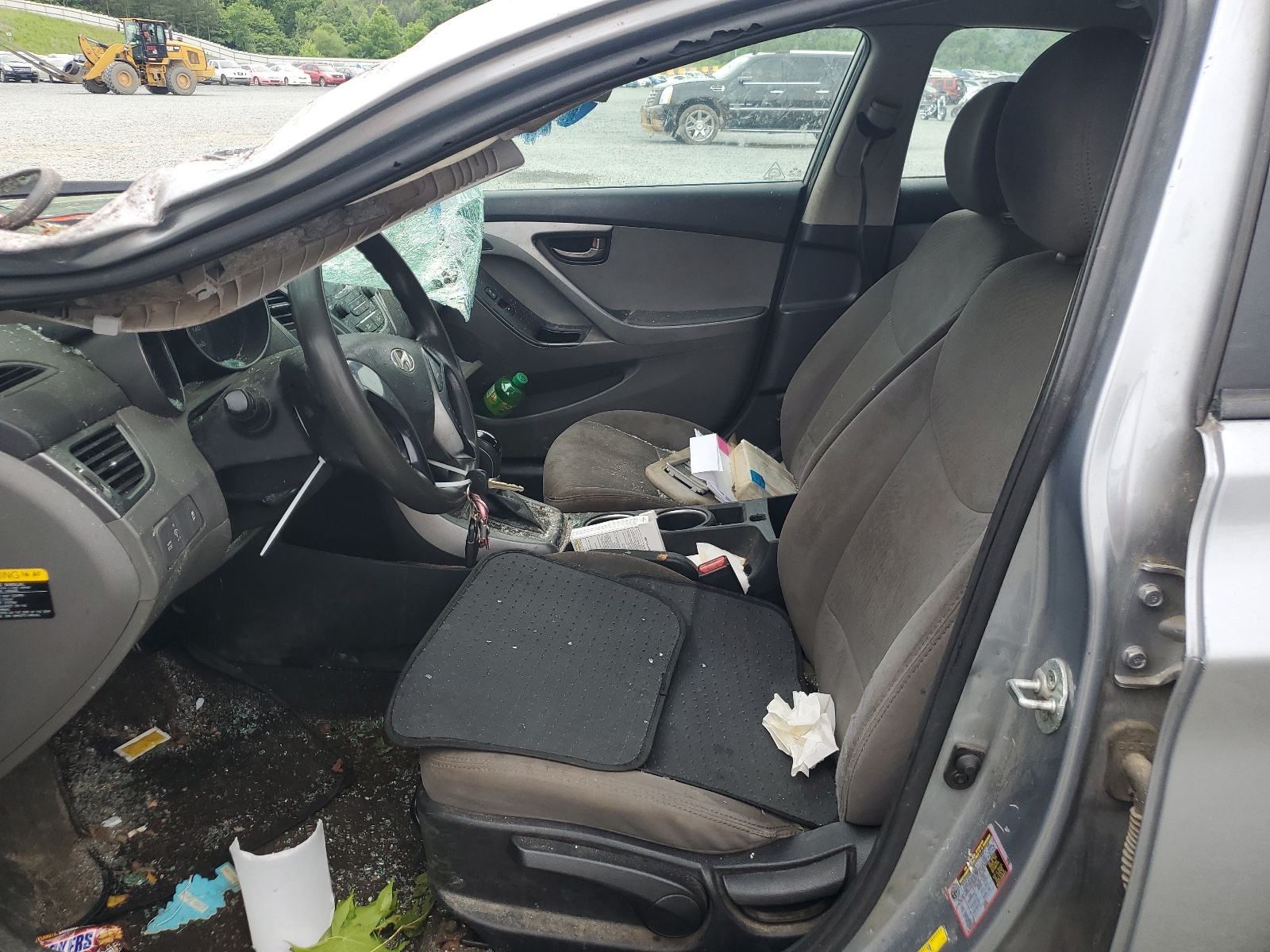 5NPDH4AE1FH594749 2015 Hyundai Elantra Se