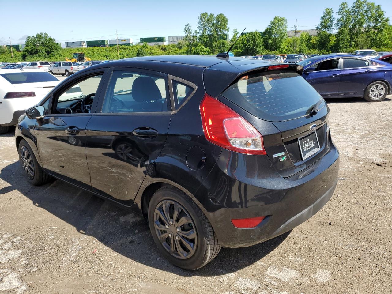 2015 Ford Fiesta - Image 2