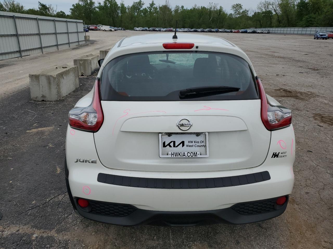 2015 Nissan Juke S VIN: JN8AF5MR3FT511402 Lot: 52009044