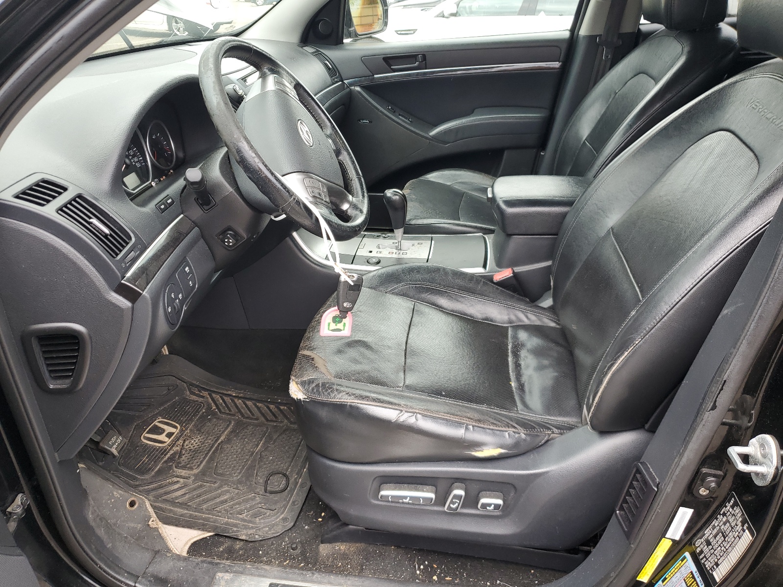 KM8NUDCC6BU169888 2011 Hyundai Veracruz Gls