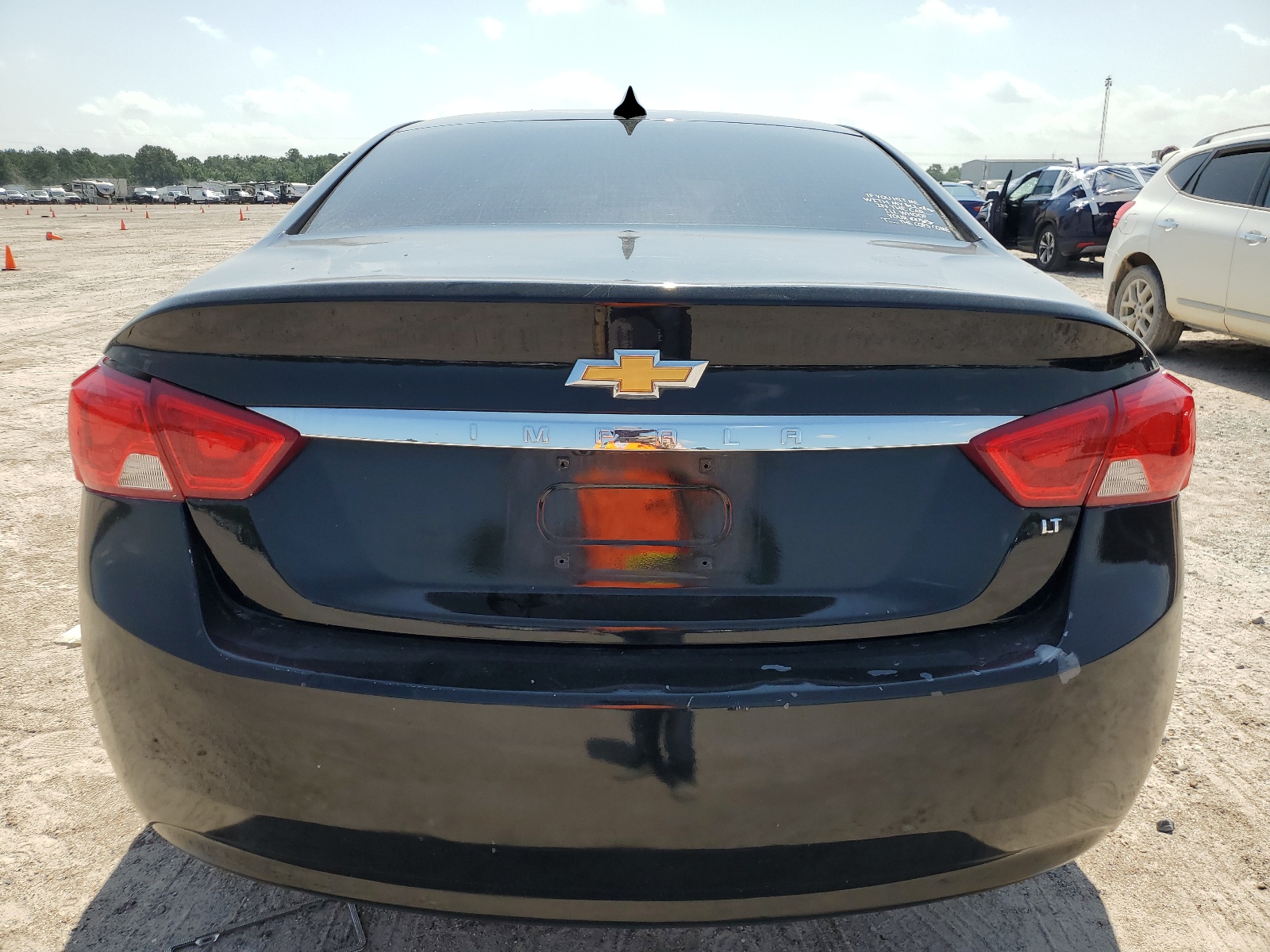 2G1105S3XJ9113866 2018 Chevrolet Impala Lt