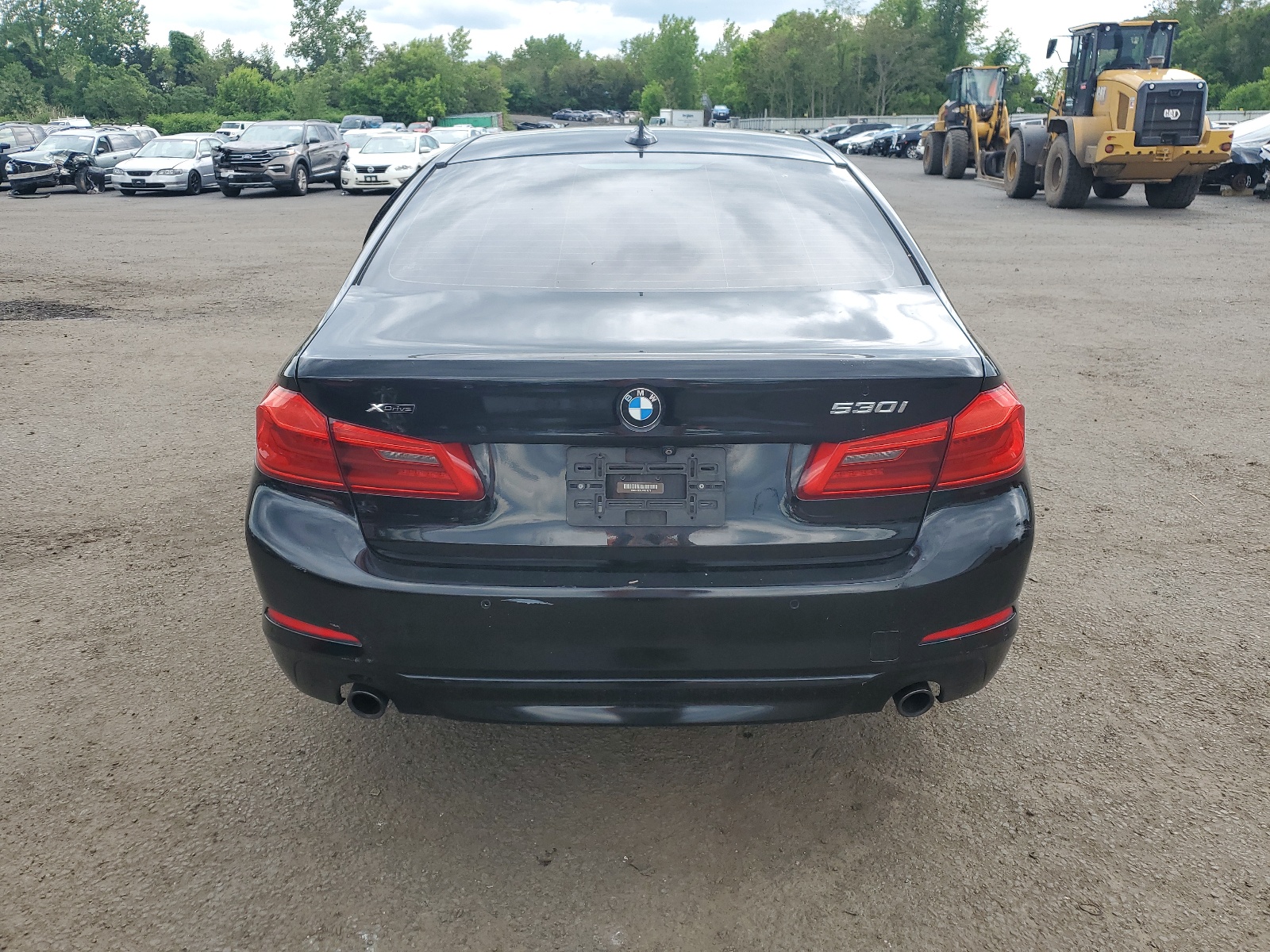 WBAJA7C53JWA74576 2018 BMW 530 Xi
