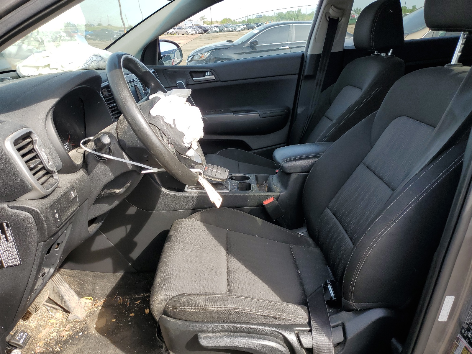 KNDPMCAC4K7548056 2019 Kia Sportage Lx