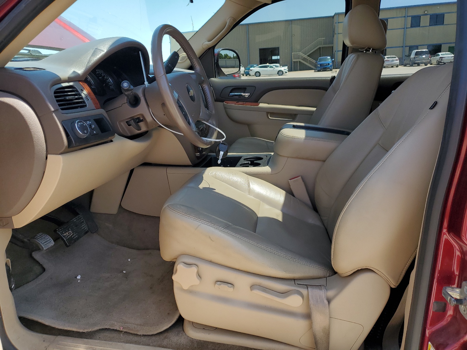 1GNMCBE36AR147371 2010 Chevrolet Tahoe C1500 Lt