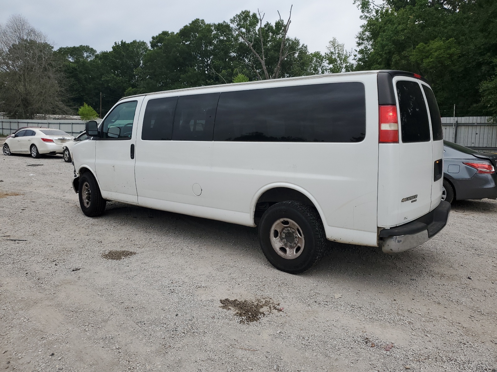 1GAZGPFG4G1217404 2016 Chevrolet Express G3500 Lt