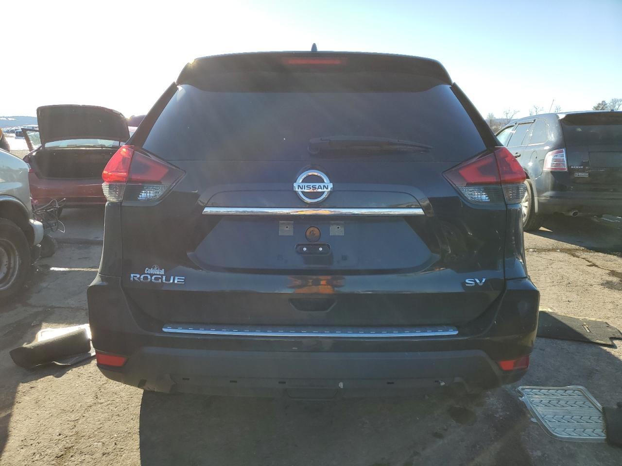 2018 Nissan Rogue S VIN: KNMAT2MT8JP604321 Lot: 56016014