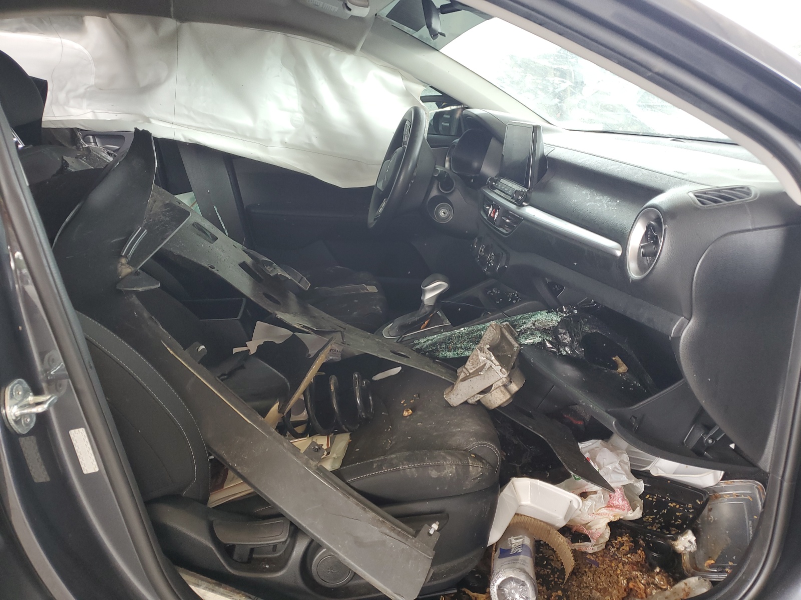 3KPF24AD8NE484396 2022 Kia Forte Fe