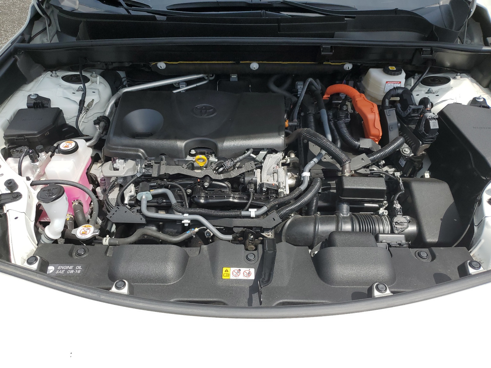 JTEAAAAH9MJ026572 2021 Toyota Venza Le