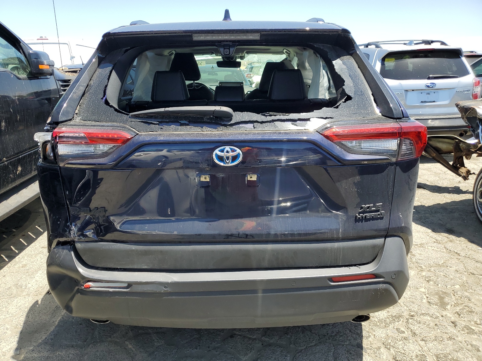 JTMB6RFV8ND052006 2022 Toyota Rav4 Xle Premium