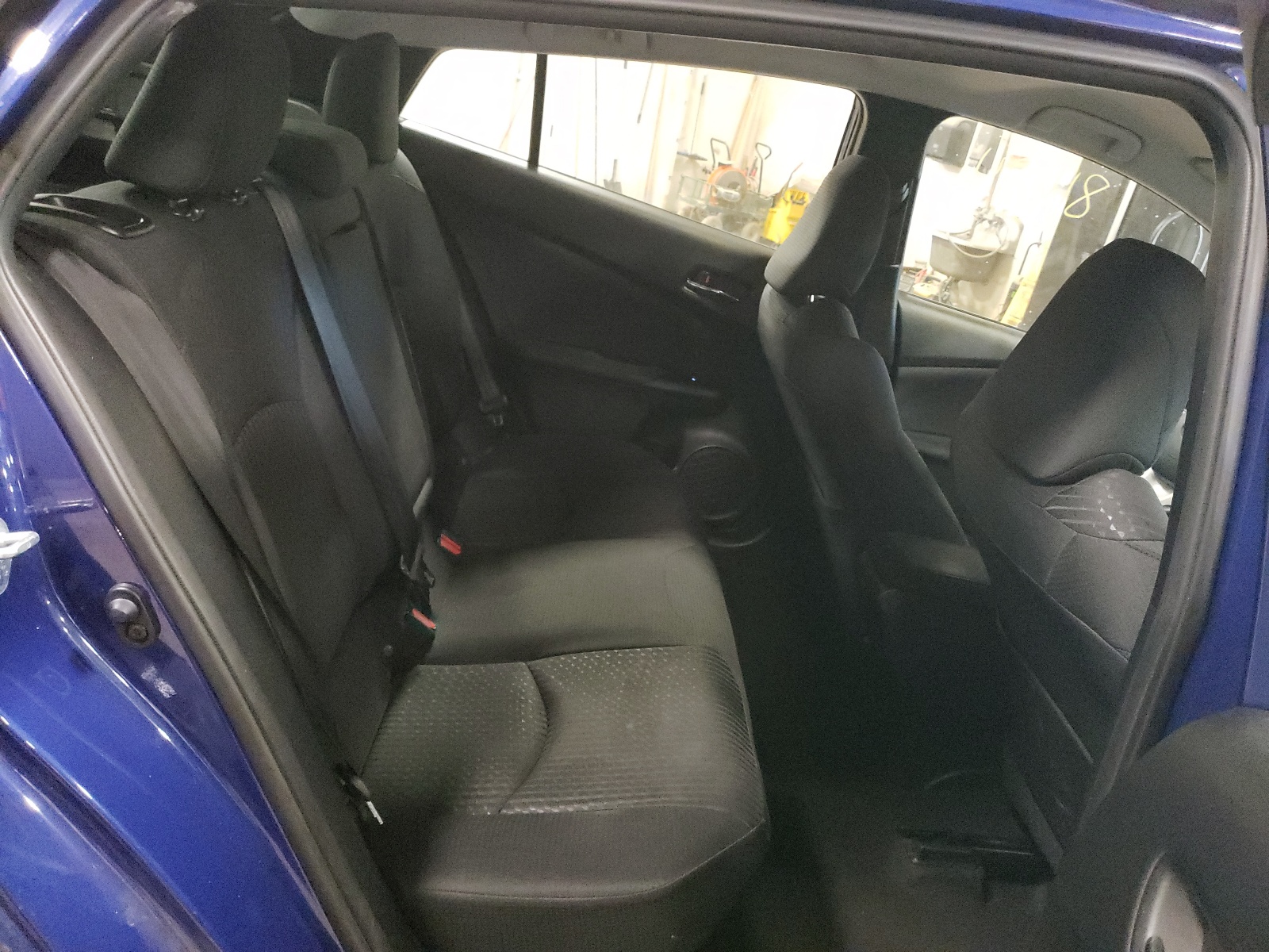 JTDKARFUXG3526410 2016 Toyota Prius