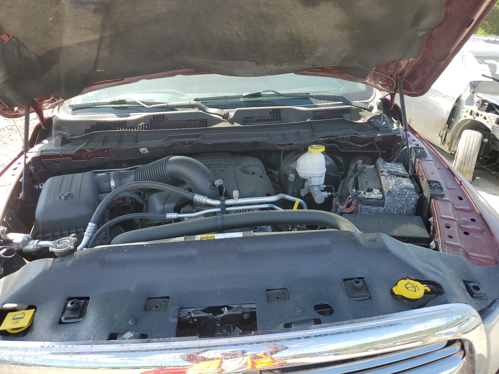 1C6RR7LTXKS503528 2019 Ram 1500 Classic Slt