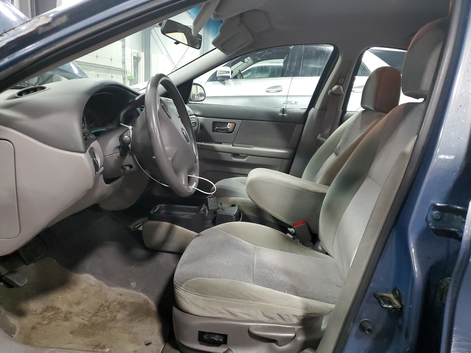 1FAFP58S6YG196706 2000 Ford Taurus Se