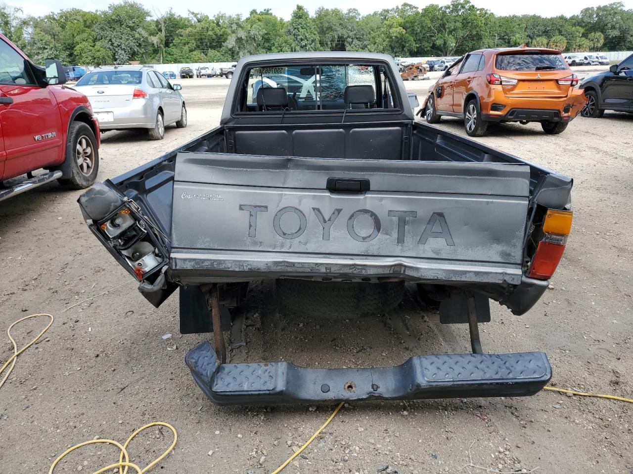 1988 Toyota Pickup Xtracab Rn70 Dlx VIN: JT4RN70P5J0054085 Lot: 55076634