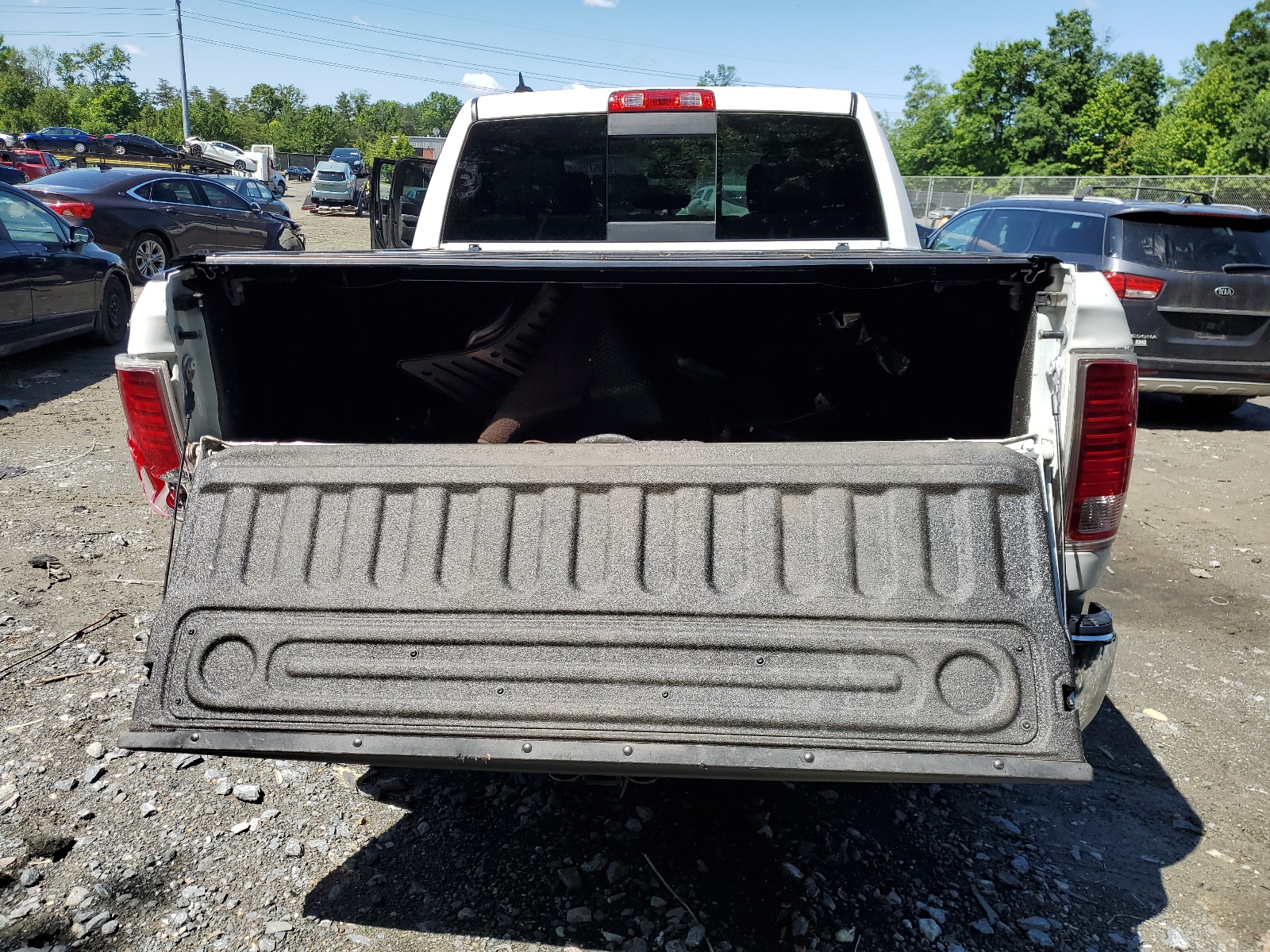 1C6RR7NT9ES217994 2014 Ram 1500 Laramie