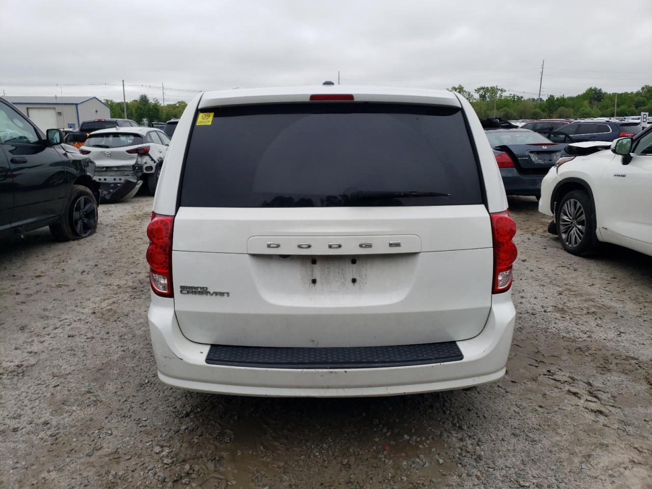 2C4RDGBG3ER419374 2014 Dodge Grand Caravan Se